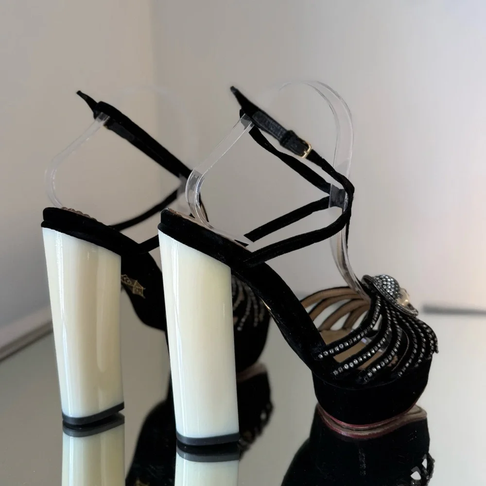 Charlotte Olympia Black Platform T-Strap Sandals with Ivory Block Heel 37